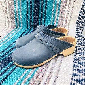 Vintage Olsson Swedish Boho Blue Grey Leather Wooden Clogs > 36